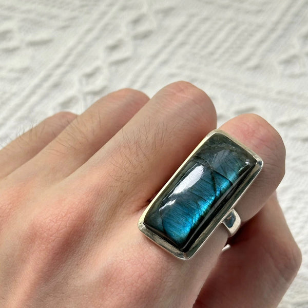 Elegant Labradorite Sterling Silver Ring with Bold Rectangular Cut