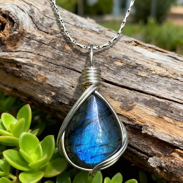 Handmade Bohemian Silver Necklace with Labradorite Pendant