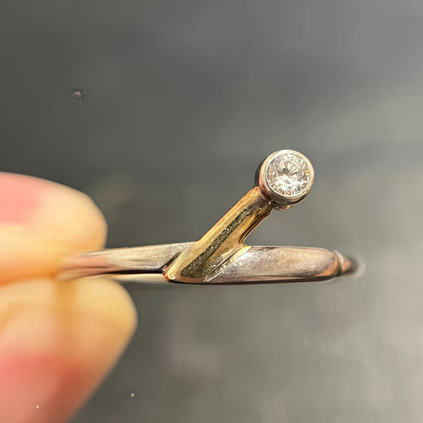 Handmade  925 Sterling Silver Geometric Solitaire Cubic Zirconia Ring