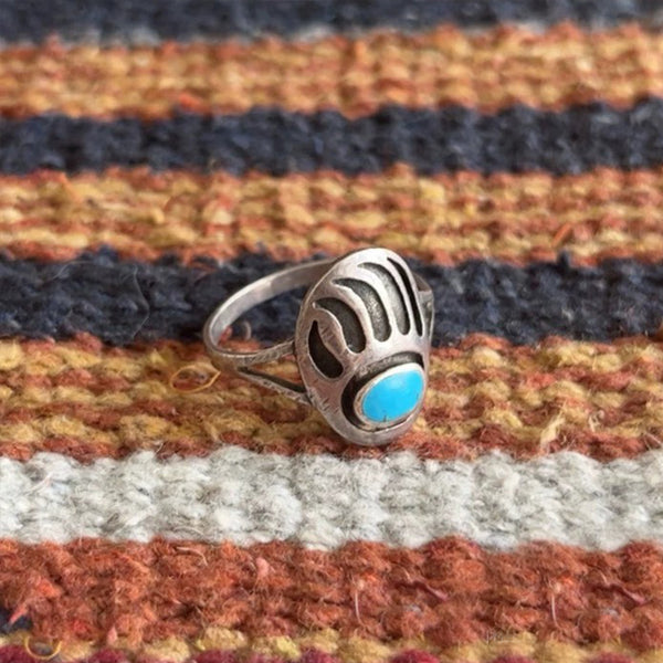 Vintage Sterling Silver Bear Paw Ring with Turquoise